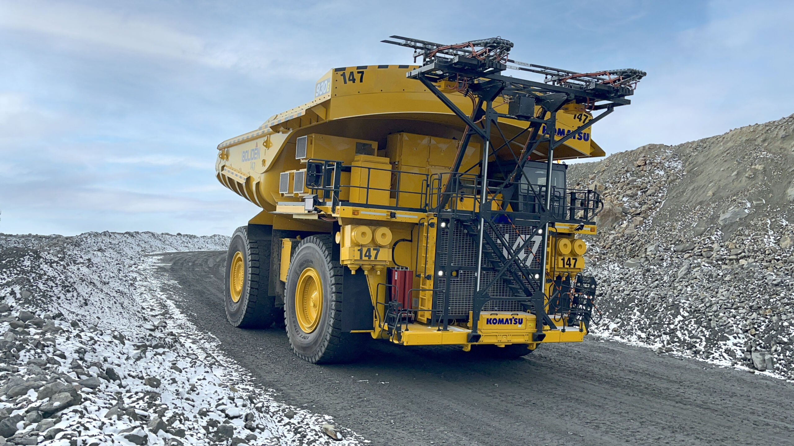 Komatsu 930E-5 electric drive mining truck